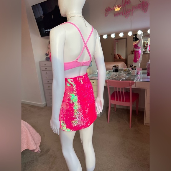 Princess Peach Costume Bra 🍑 34 C 👑 💖 - Picture 12 of 16